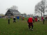 Voetbalpieten bezoeken training S.K.N.W.K. JO9-1 en JO7-1 op zaterdag 4 december 2021 (29/75)